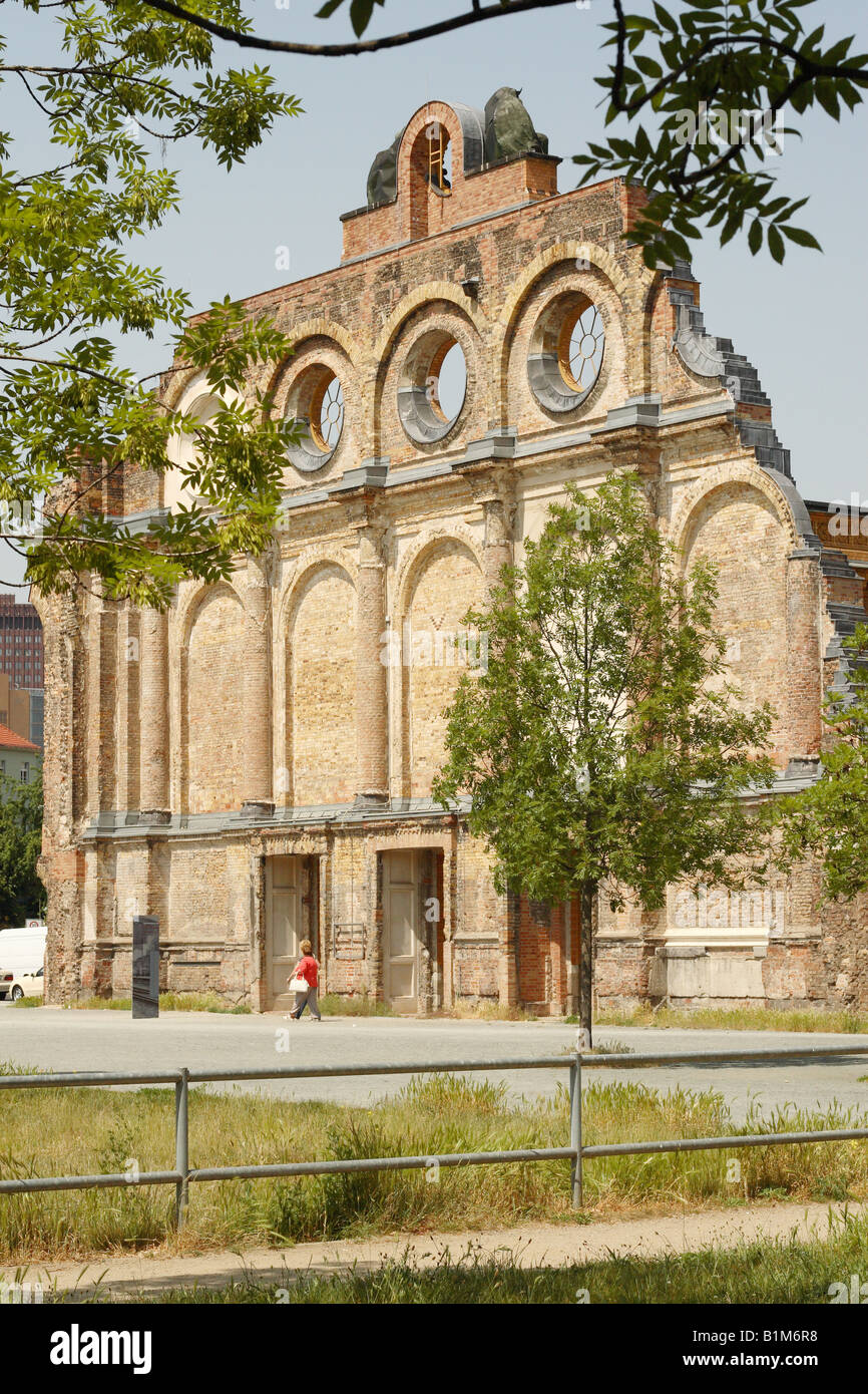 Berlino Germania rovinato rimane del Anhalter Bahnhof stazione ferroviaria distrutta dai bombardamenti nella Seconda Guerra Mondiale 2 Foto Stock