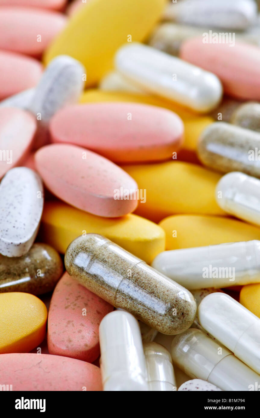 Mix di vitamine e integratori a base di erbe close up Foto Stock