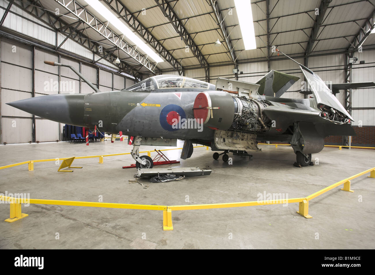 Da Buccaneer jet fighter bomber in hangar. Foto Stock