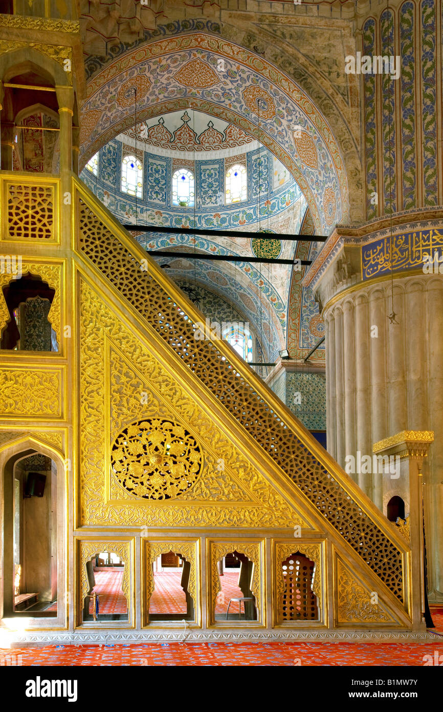 Il minbar in moschea blu a Istanbul Foto Stock