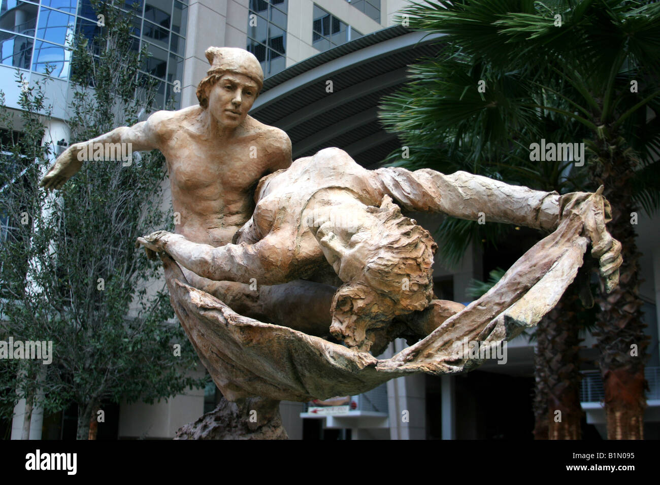 Arte di strada presso il centro cittadino di Orlando in Florida che mostra diverse statue di vari temi. Per solo uso editoriale. Foto Stock