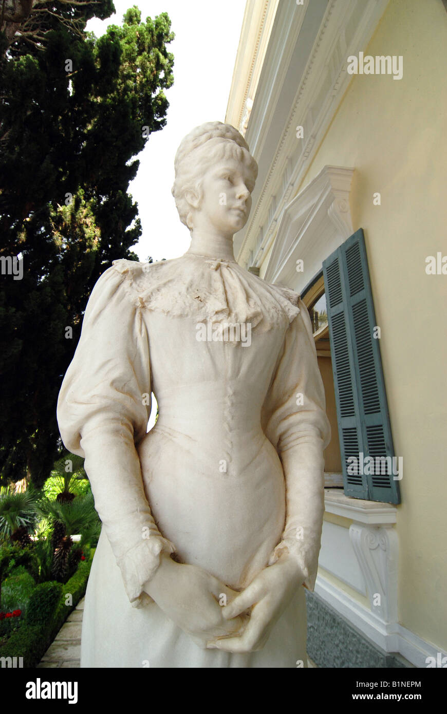 Imperatrice Elisabeth Amalie Eugenie statua (noto anche come Sissi o Sisi) nel suo palazzo Achilleon chiamato sull'isola greca di Corfù Foto Stock