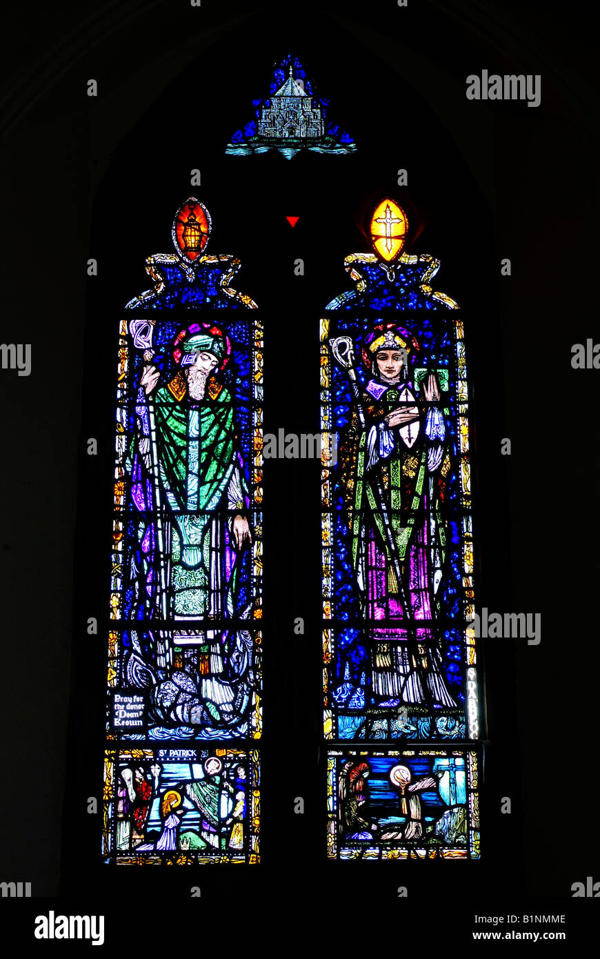 Harry Clarke le finestre di vetro macchiate St Josephs Chiesa Carrickmacross Monaghan Foto Stock