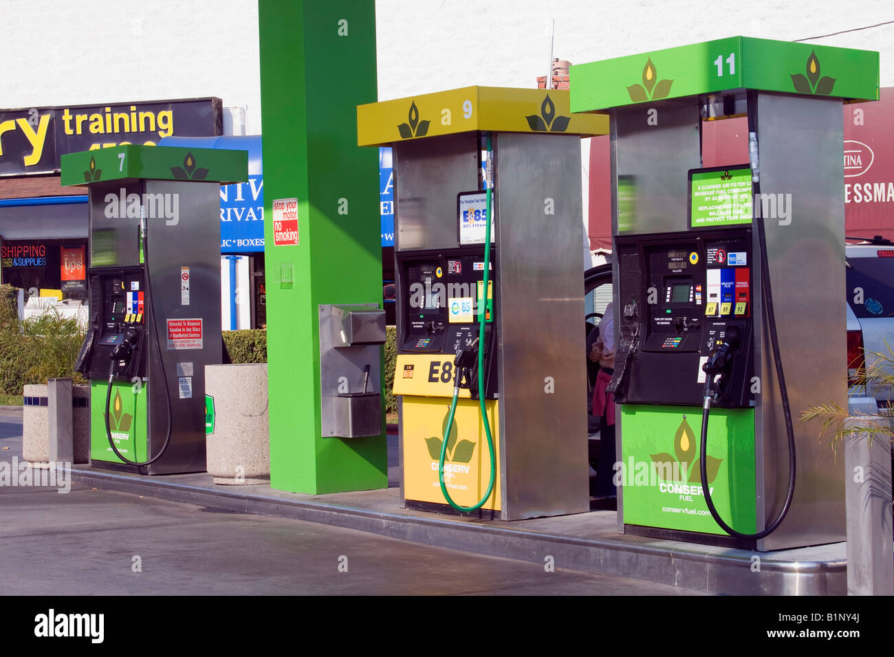 Conserv carburante stazione Gas vende il biodiesel e etanolo Brentwood Los Angeles County California USA Foto Stock