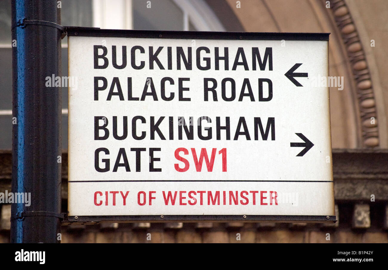 Segno per Buckingham Palace Road e Buckingham Gate, Westminster. Londra Foto Stock