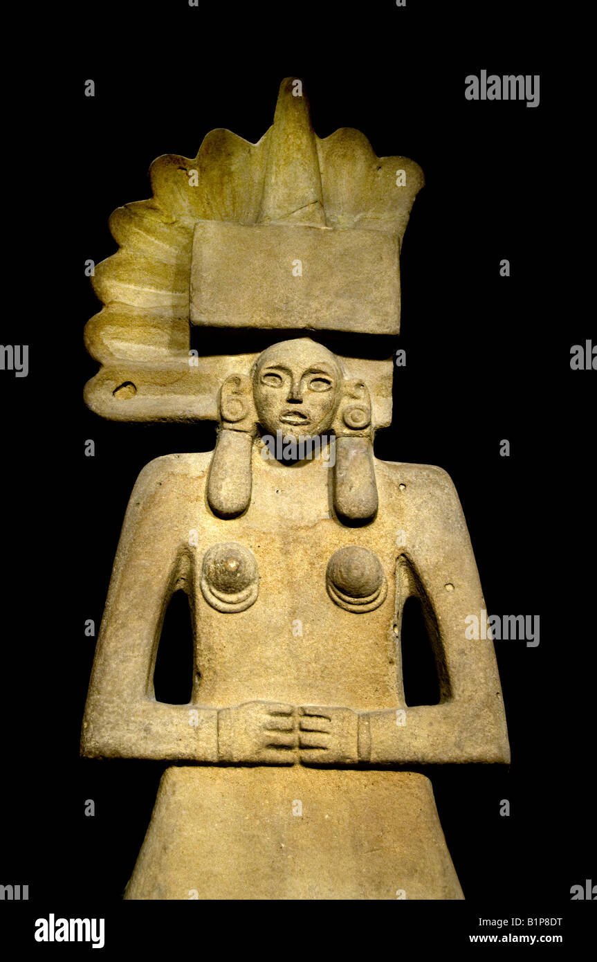 Sculture di divinità femminile Annuncio Huaxtec 900 1450 Spagnolo Messico Gulf Coast tlazolli Foto Stock