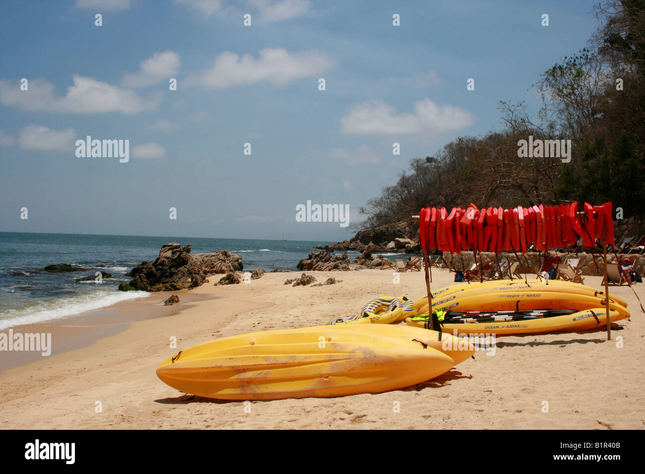 Kayak da mare sulla bellissima spiaggia di Las Caletas in Messico Foto Stock