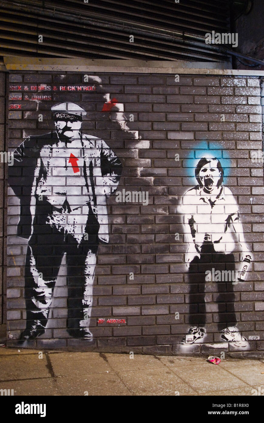 Graffiti Street art Exhibition, Cans Festival Waterloo creato da Banksy Graffiti Artist, Londra Regno Unito anni '2008 2000 HOMER SYKES Foto Stock