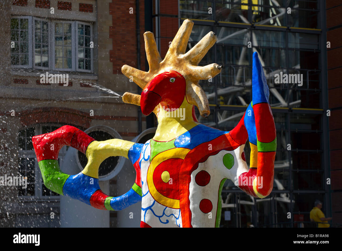 L Oiseau de Feu o firebird dalla Fontana Stravinsky Parigi Francia Foto Stock