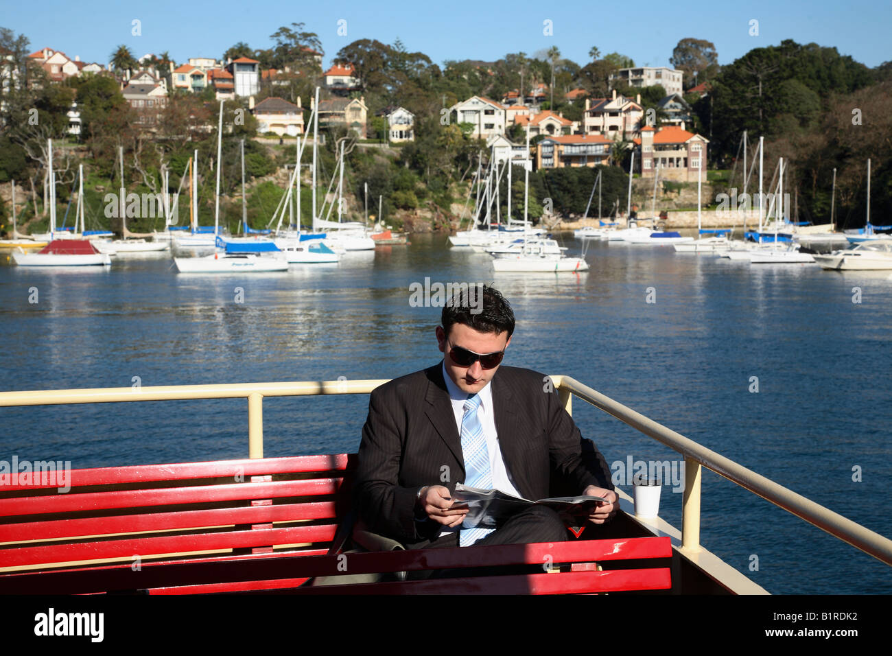 La mattina presto i pendolari Cremorne Mosman Ferry Mosman Bay Sydney New South Wales AUSTRALIA Foto Stock