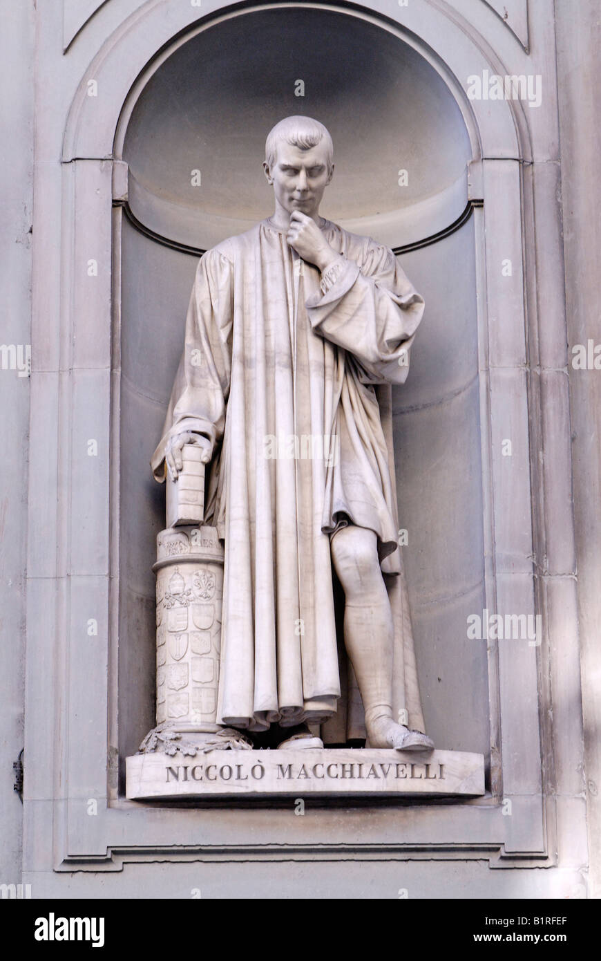 Statua di Niccolò Machiavelli, Rinascimento, presso la Galleria degli Uffizi di Firenze, Sito Patrimonio Mondiale dell'UNESCO, Toscana, Italia, Europa Foto Stock