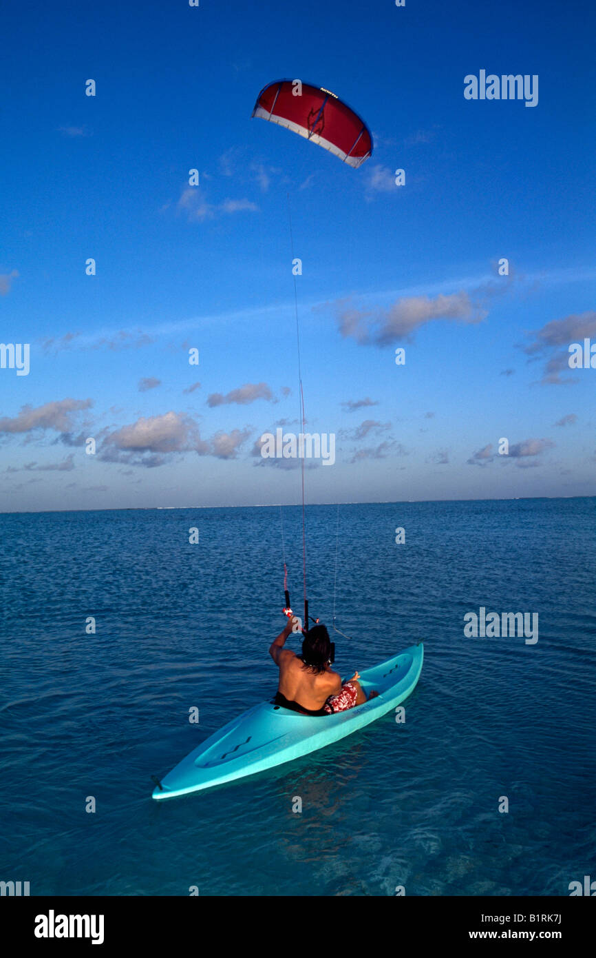 Kite kayak, Olhuveli, Atollo Sud, Maldive Foto Stock