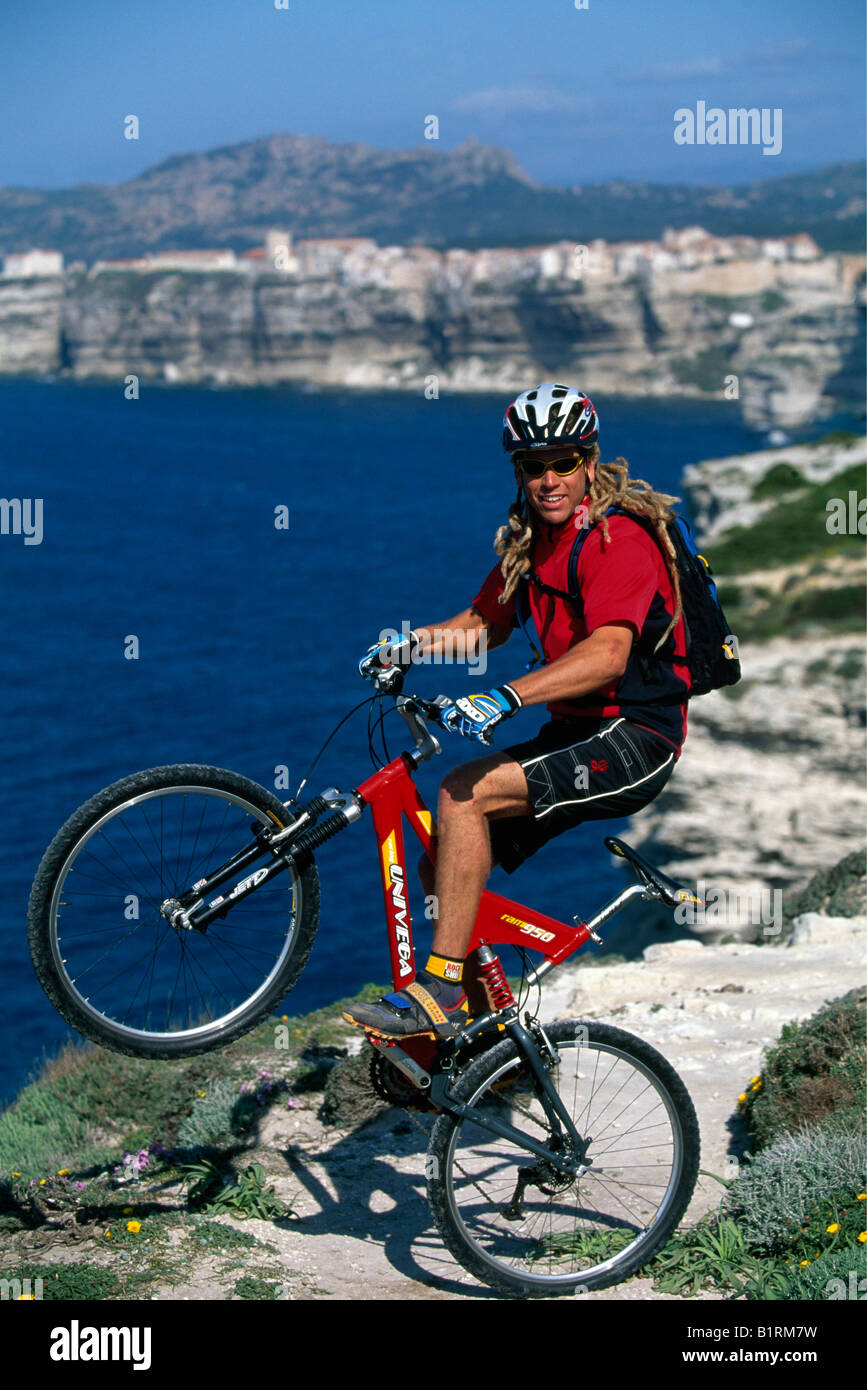 Mountainbiker, Bonifacio, Corsica, Francia Foto Stock