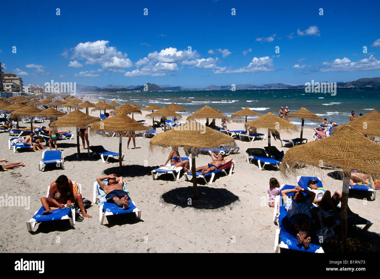 Spiaggia della Baia di Alcudia, può Picanfort, Maiorca, SPAGNA Foto Stock