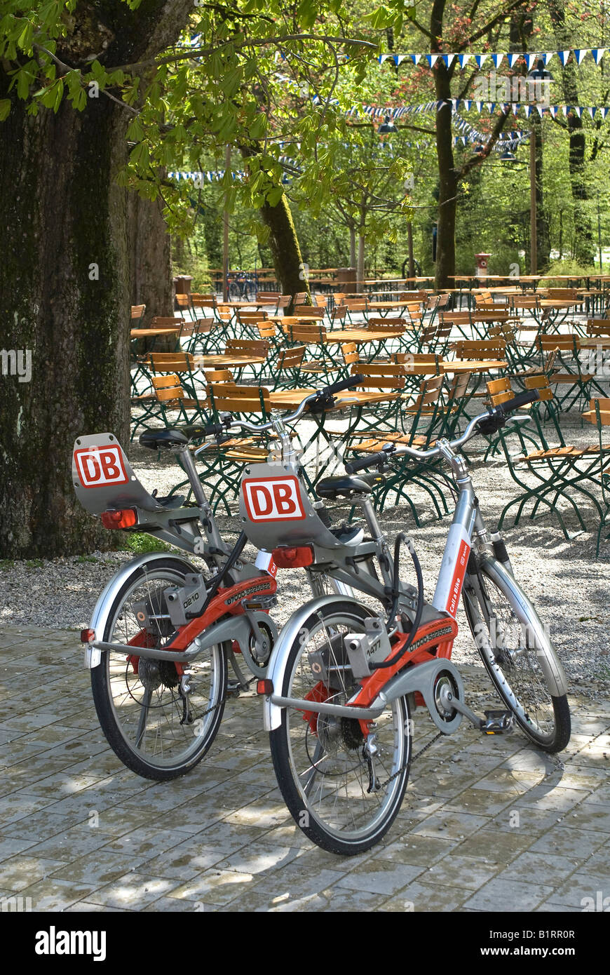 Rent a Bike, noleggio biciclette servizio della Deutsche Bahn, Rampa di tedesco a Monaco di Baviera, Germania, Europa Foto Stock