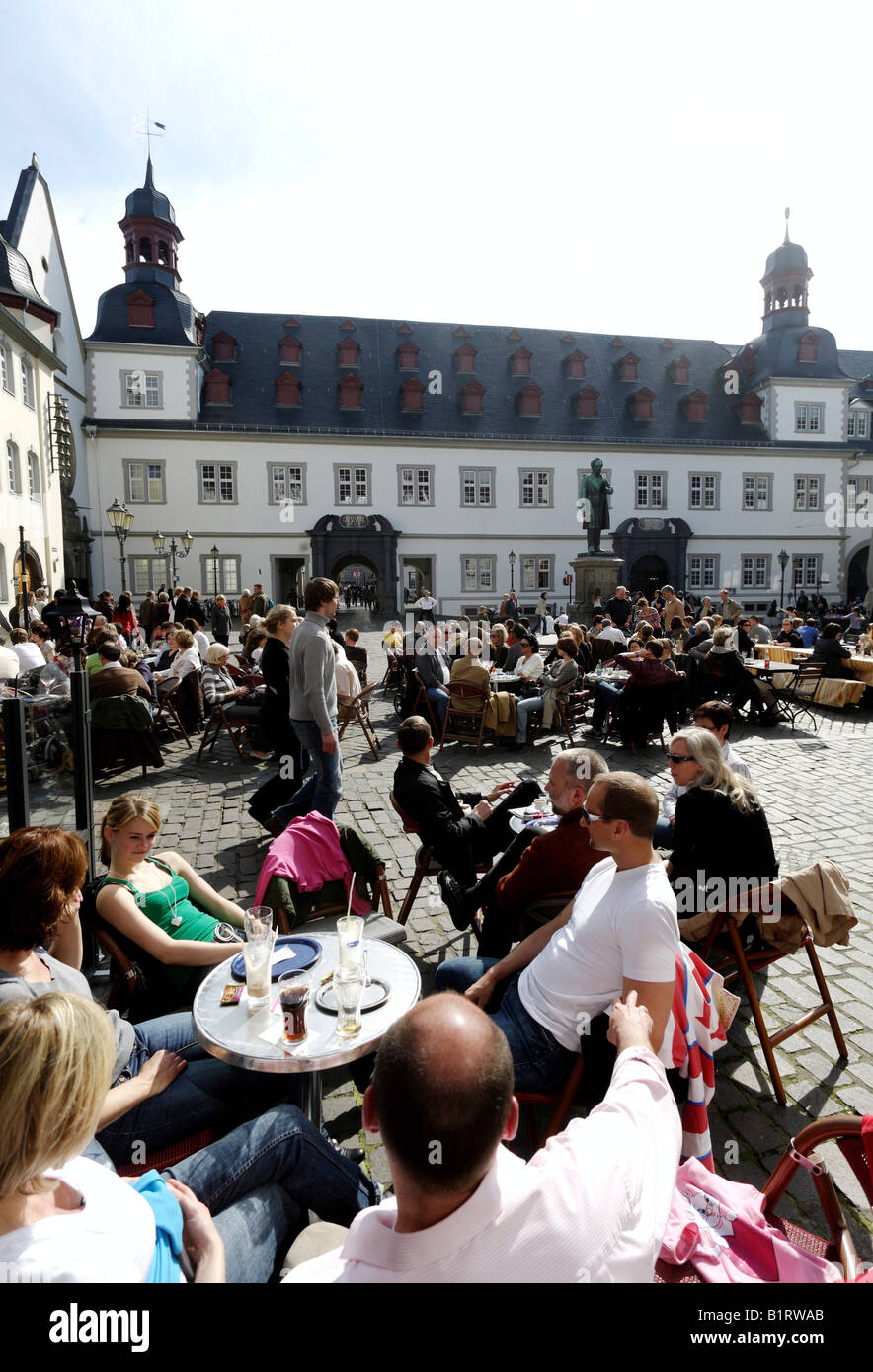 Jesuitenplatz piazza nel centro storico di Coblenza, Renania-Palatinato, Germania, Europa Foto Stock
