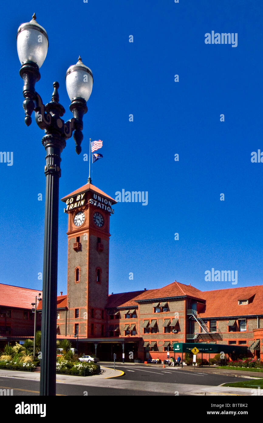 Aperto nel 1896 Union Station in Portland Oregon fu costruito in stile rinascimentale italiano utilizzando in mattoni e pietra arenaria Foto Stock