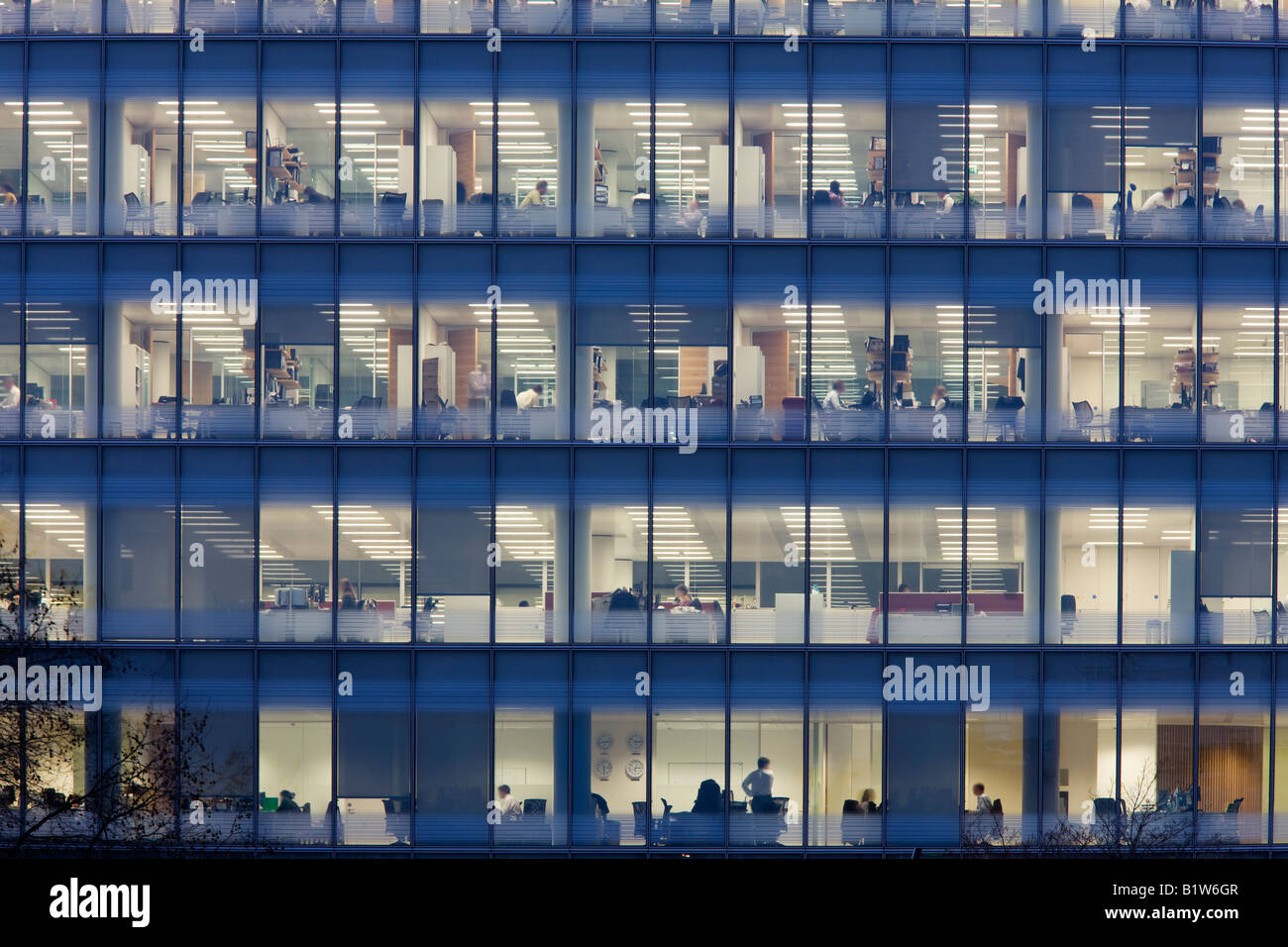Regno unito Londra facciata di vetro edificio per uffici Foto Stock