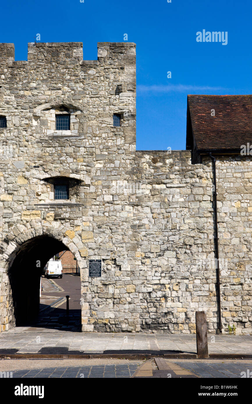 Westgate mura medioevali di vecchi Southampton, Hampshire. Foto Stock