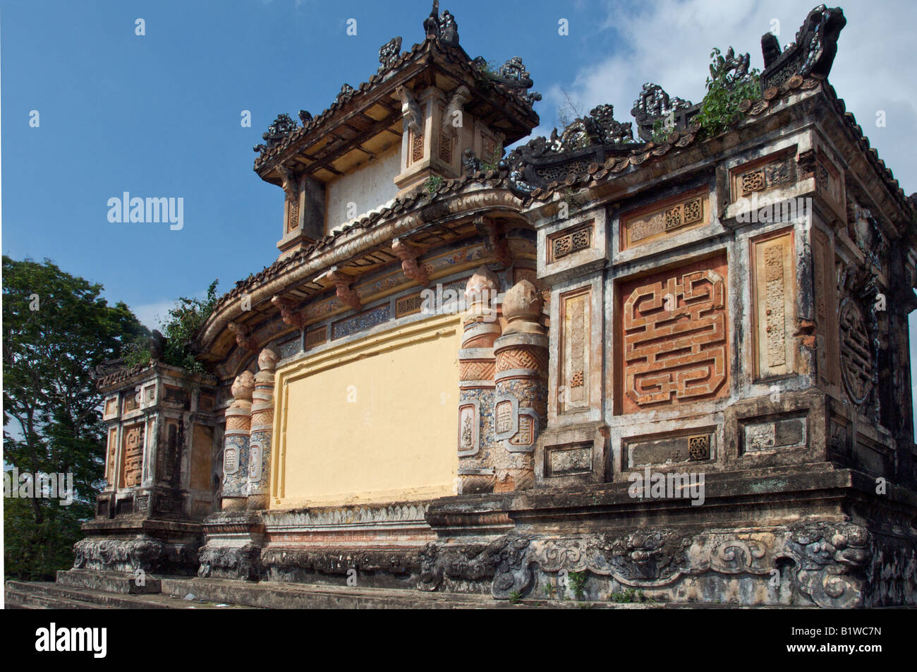 Antico monumento Hue Vietnam Foto Stock