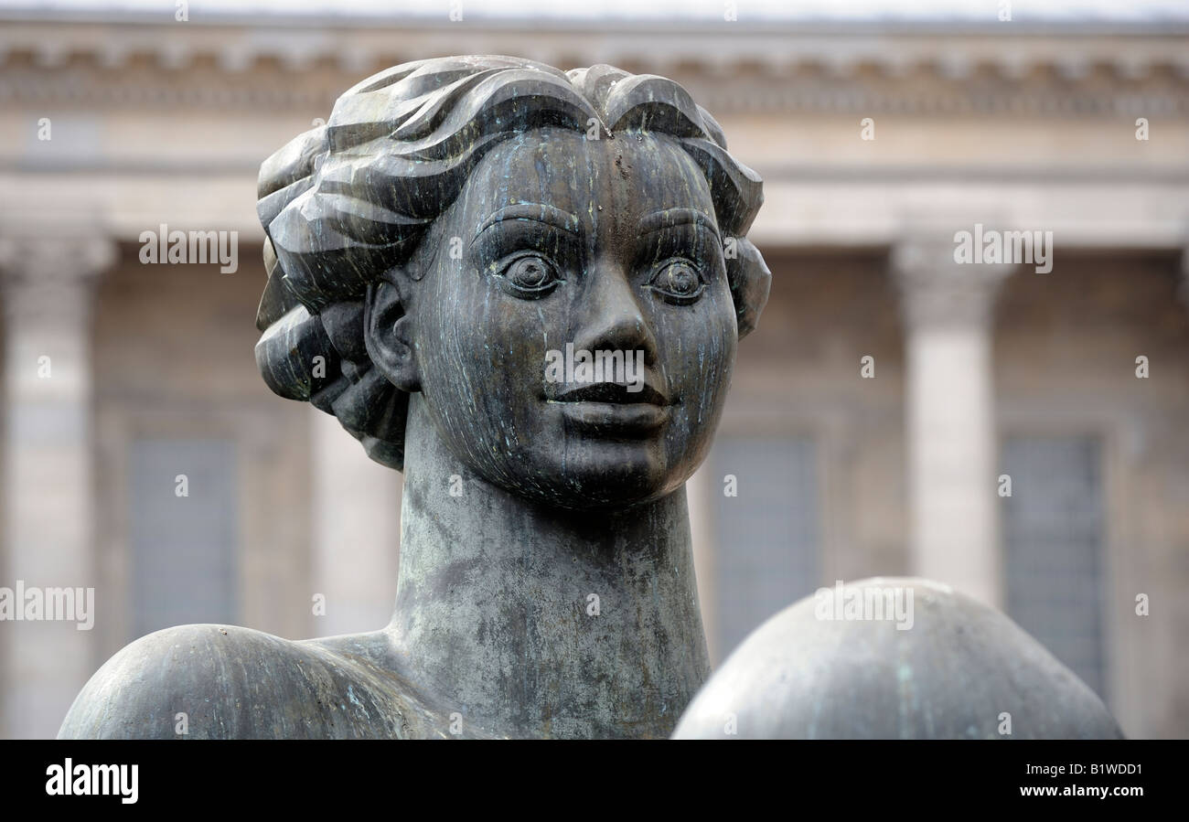 Dettaglio del 'fiume', una fontana e la funzione di scultura in Victoria Square nel centro di Birmingham, Inghilterra. Foto Stock