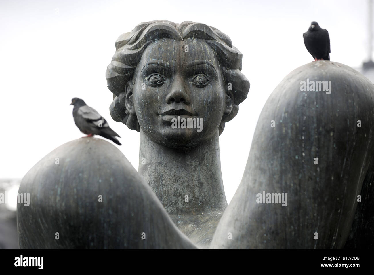 Dettaglio del 'fiume', una fontana e la funzione di scultura in Victoria Square nel centro di Birmingham, Inghilterra. Foto Stock