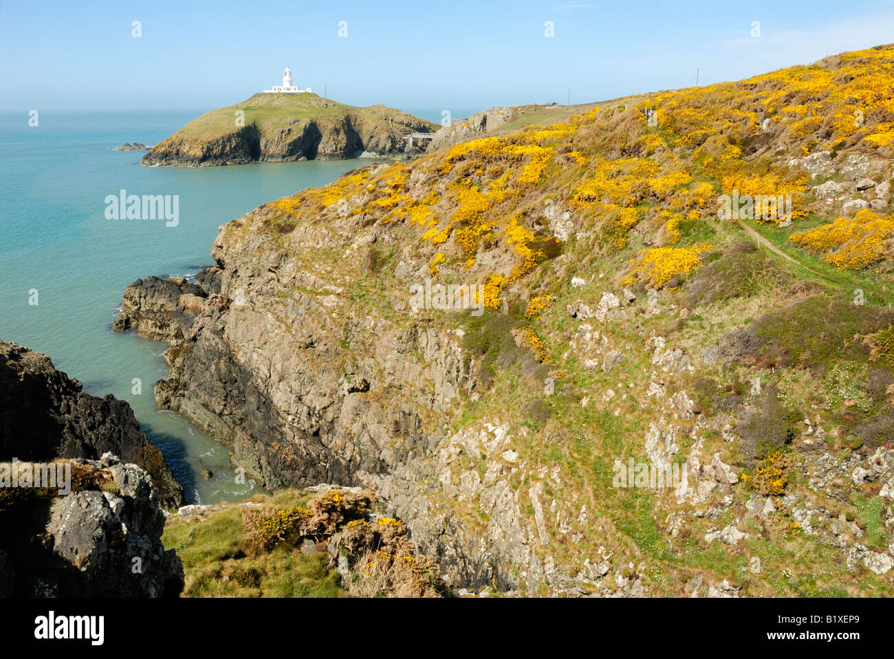 Strumble Head Lighthouse in Pembrokeshire Foto Stock