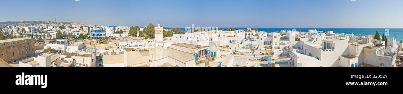 A 6 foto panoramiche di cucitura dalle mura della fortezza che si affaccia sulla medina e la città di Hammamet. Foto Stock