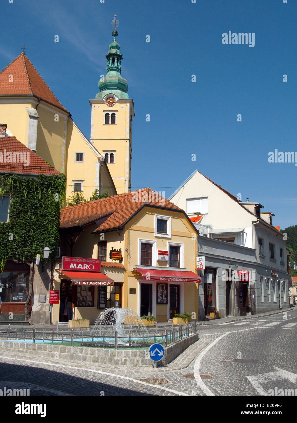 Chiesa torre Samobor Croazia Foto Stock