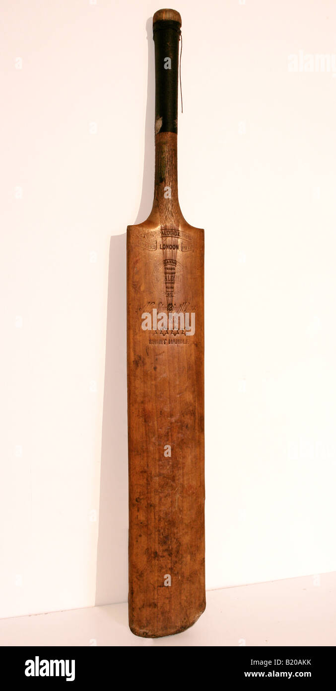 vecchia mazza da Cricket Foto Stock