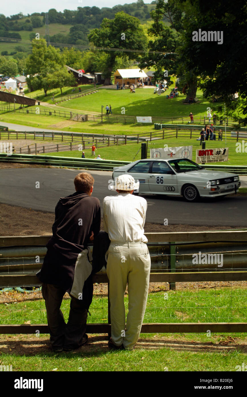 Prescott Speed Hill Climb incontro estivo Gloucestershire Inghilterra il Cotswolds via un Audi Quattro Foto Stock