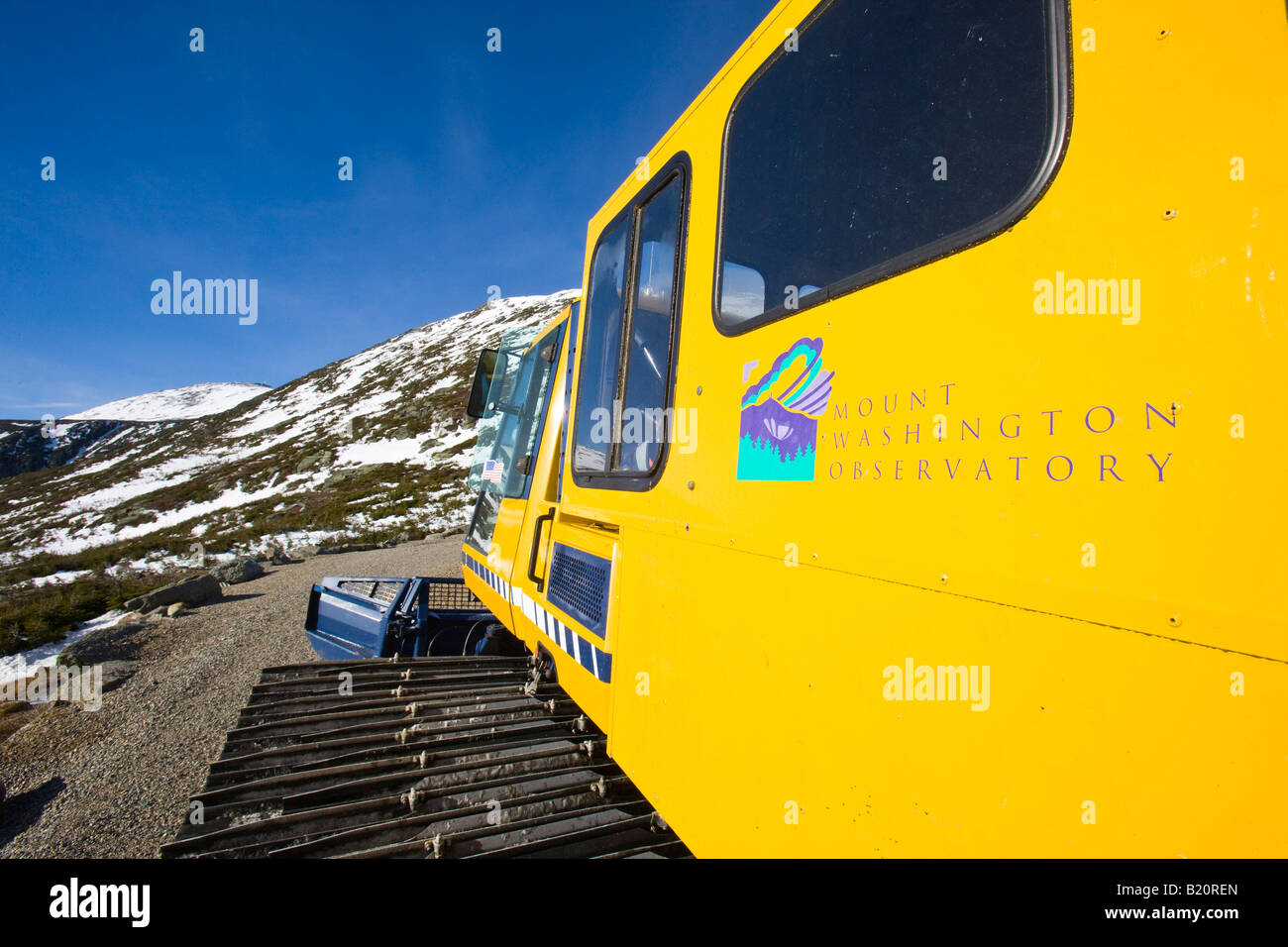 Il gatto delle nevi si mette in viaggio per il Monte Washington durante un edutrip sponsorizzato da il Mount Washington Observatory. Foto Stock