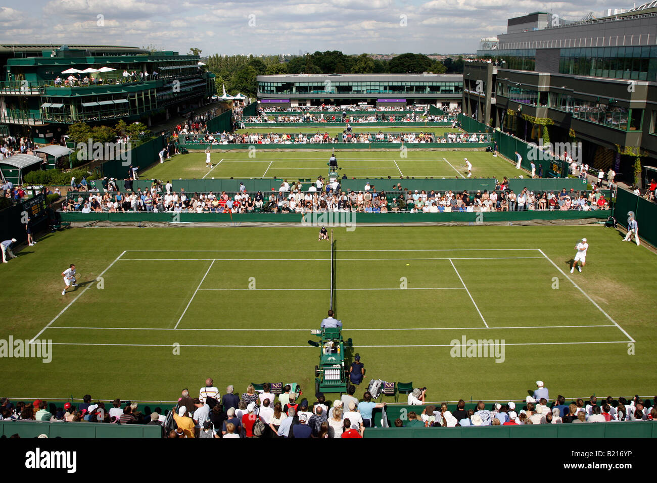 Vista della corte 14 durante la riproduzione a Wimbledon Tennis Championships 2008 Foto Stock