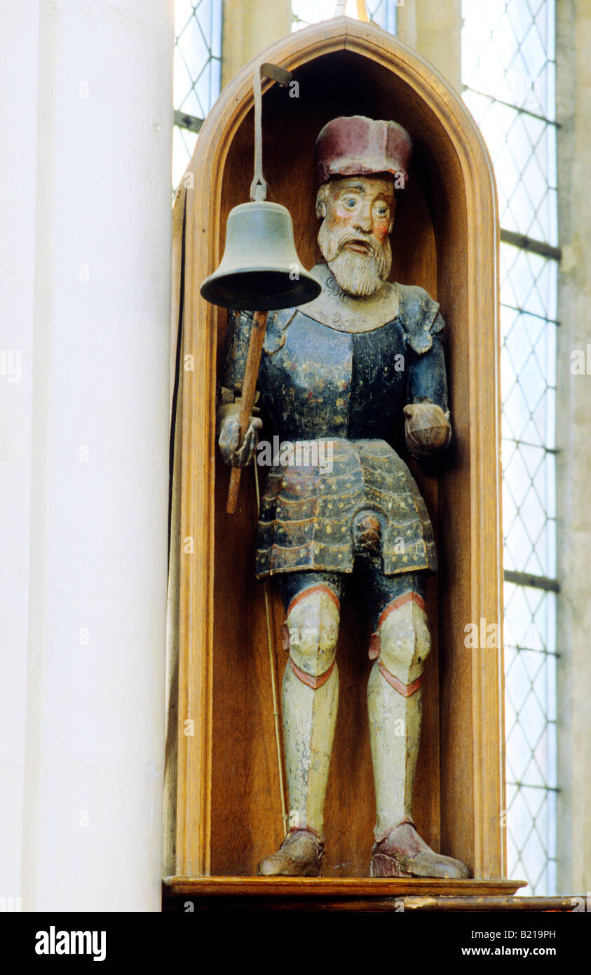 Jack Blythburgh del Clock Suffolk REGNO UNITO Inghilterra campana soldato  medievale del XV secolo impressionante statua costume corazzate inglese  Foto stock - Alamy