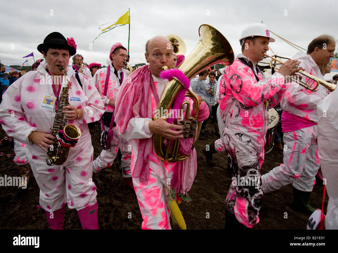 Il Ambling Brass Band festival di Glastonbury Pilton Somerest UK Europa Foto Stock