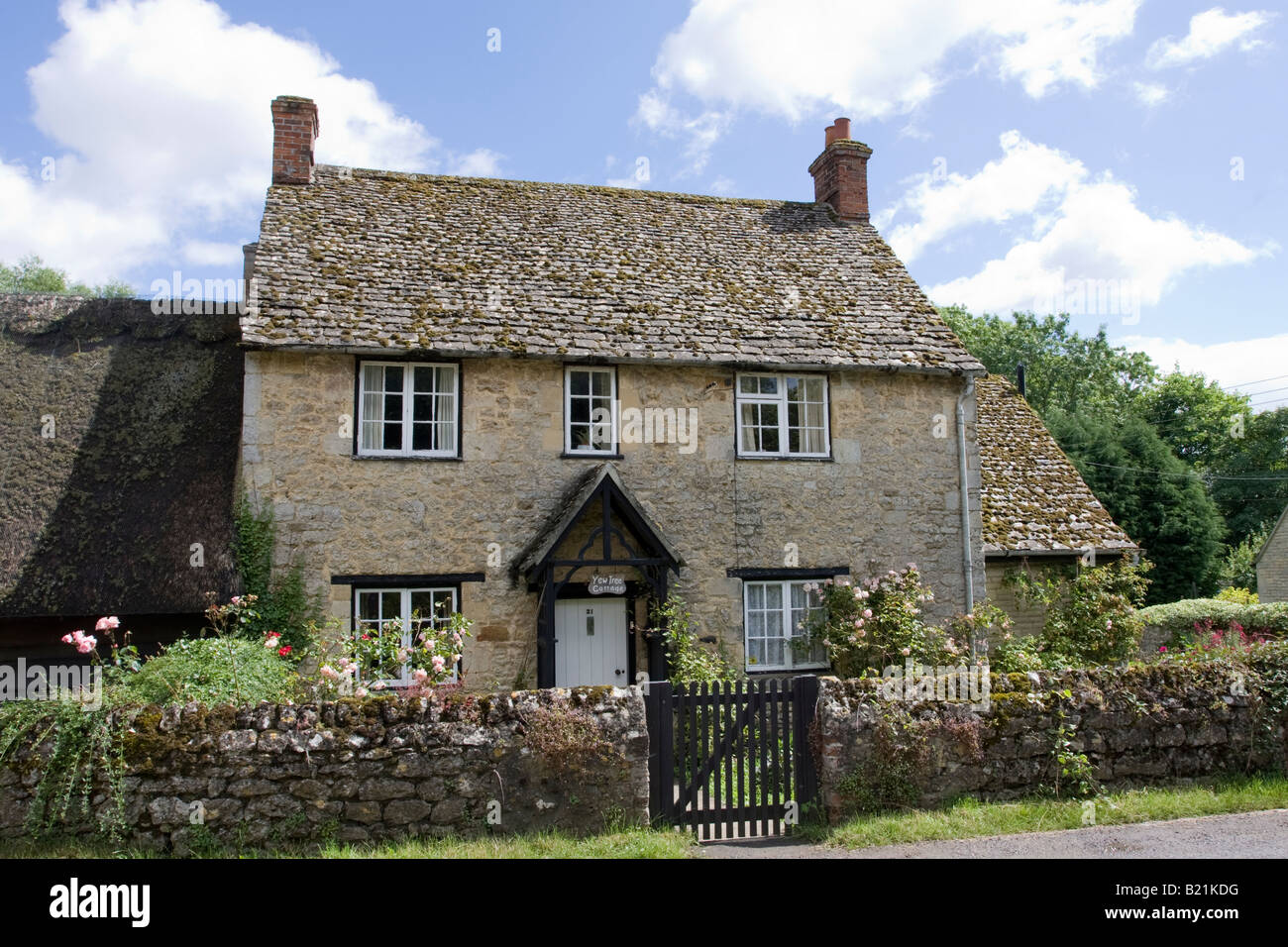 Tipico paese inglese cottage con cancello e giardino in Wytham Oxfordshire Foto Stock
