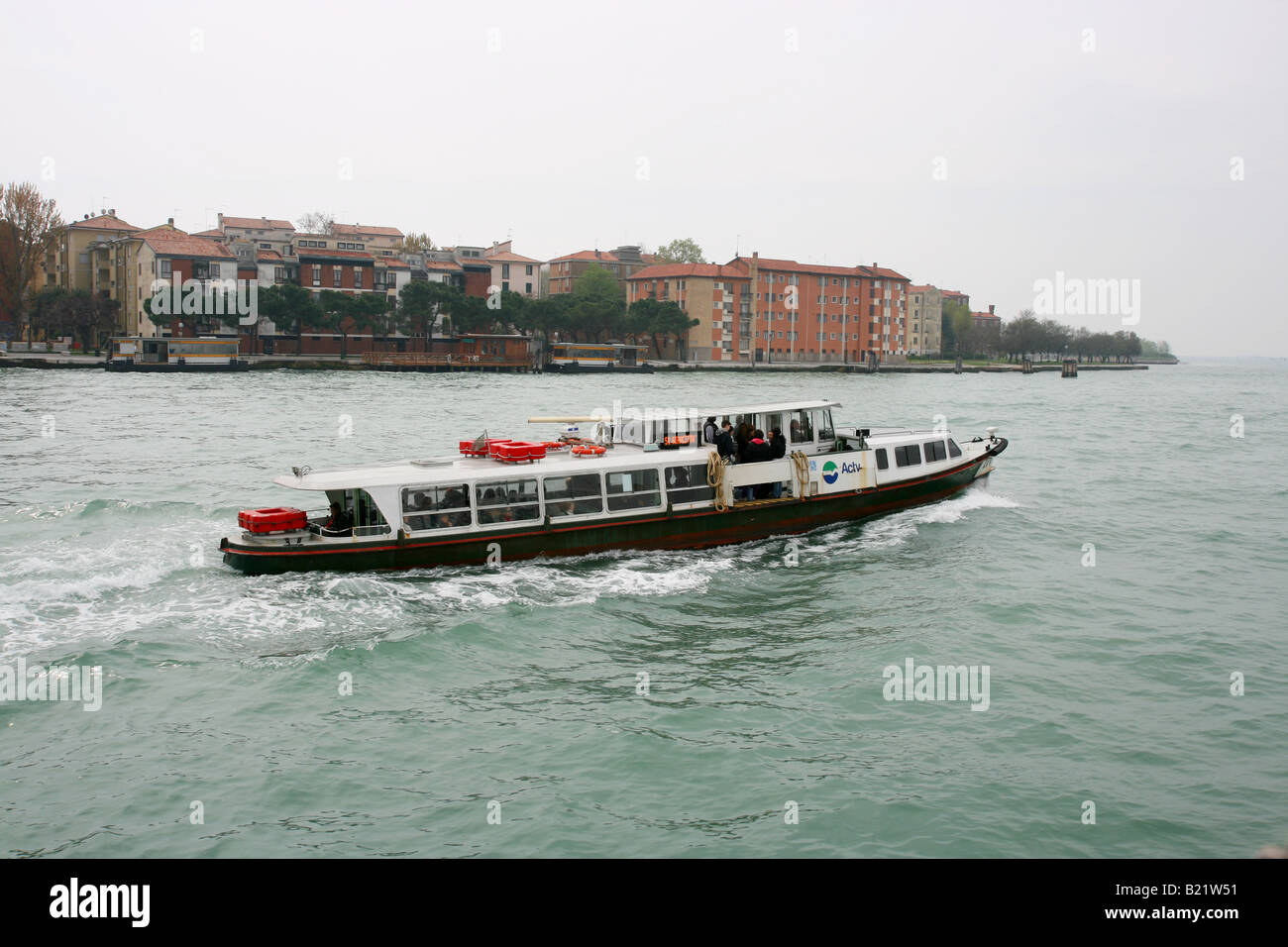 Fiume Actv autobus a Venezia. Foto Stock