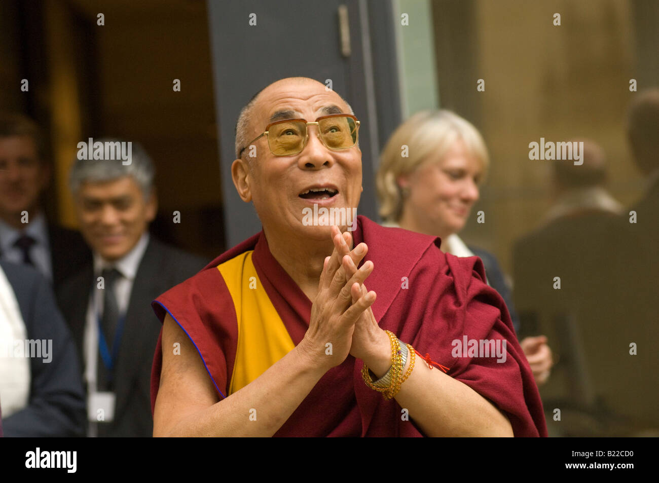 Il Dalai Lama in visita a Oxford nel maggio 2008 Il leader religioso dal Nepal è stata presso la Pitt Rivers Museum a vedere di se stesso Foto Stock