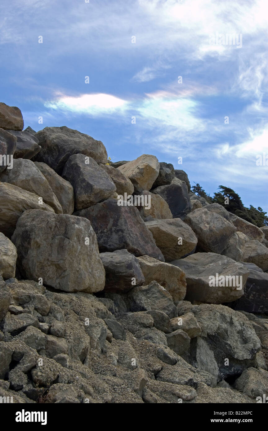 Rock hill massi con cielo blu. Foto Stock