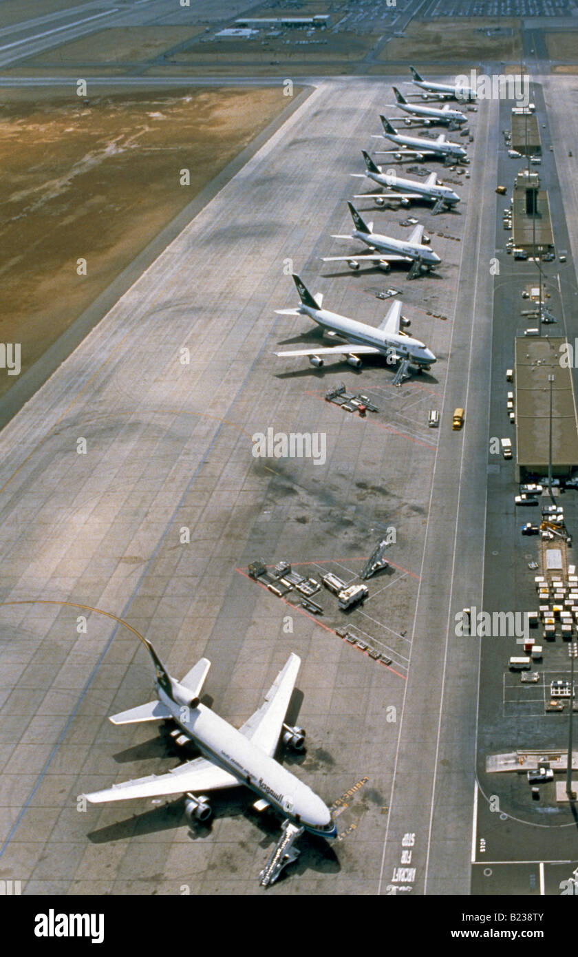 Arabia Saudita Aeroporto aerei su asfalto Foto Stock