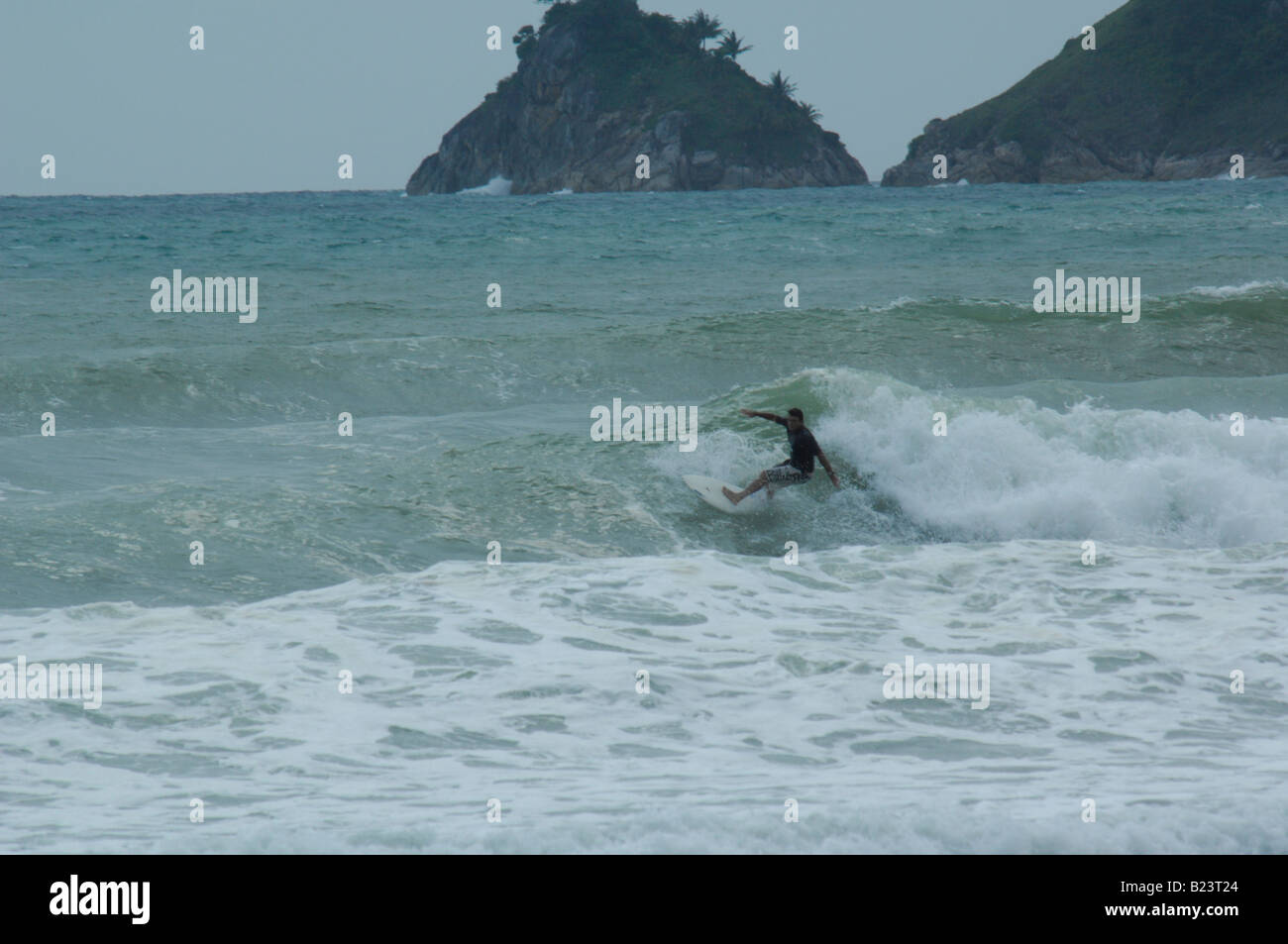 Surfer a Kalim Beach Foto Stock