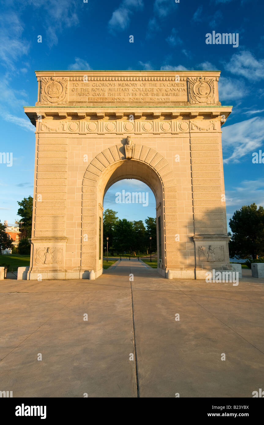 Il Royal Military College Memorial Arch a Kingston, Ontario, Canada. Foto Stock