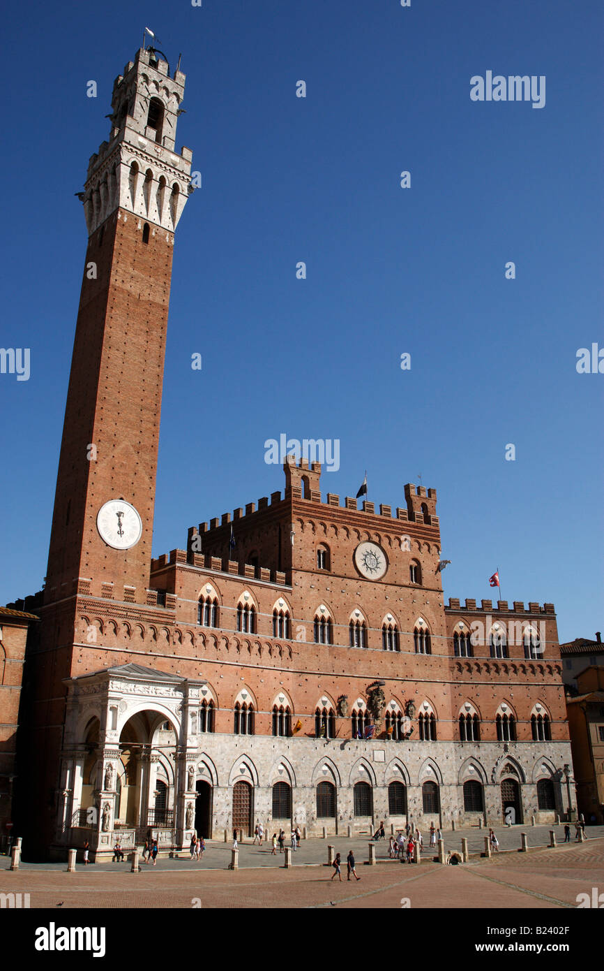 Palazzo pubblico della città palazzo civico il campo siena toscana italia meridionale in europa Foto Stock