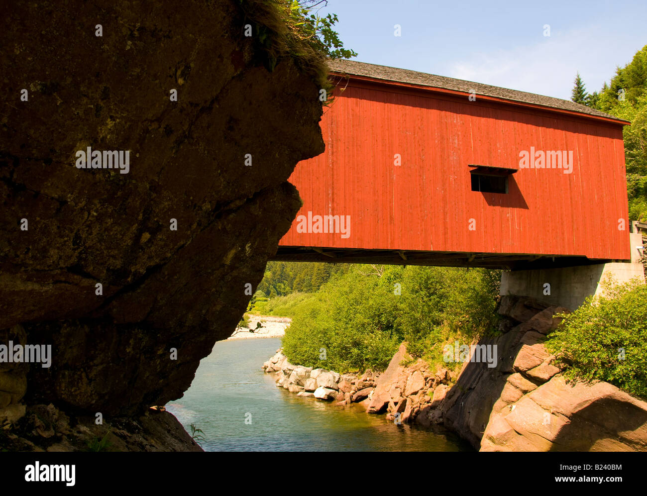 Canada New Brunswick Punto Rosso Wolfe ponte coperto di Fundy National Park vicino al Alma Baia di Fundy Foto Stock
