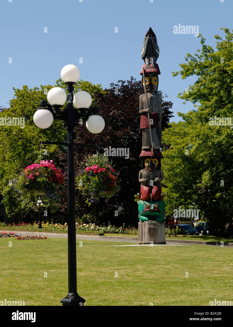 Il totem pole sul Parlamento e motivi #62808-112529 Foto Stock