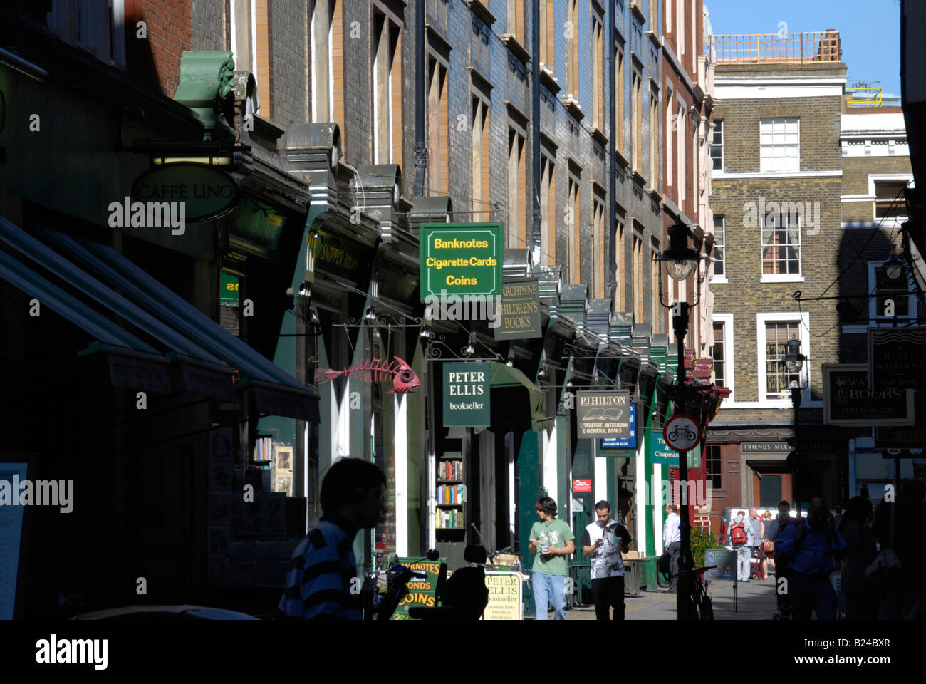 Il Cecil Court di Charing Cross Road London Inghilterra England Foto Stock