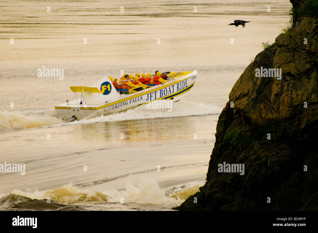 Canada New Brunswick turisti godendosi emozionanti cade retromarcia giro in motoscafo St John fiume St John Foto Stock