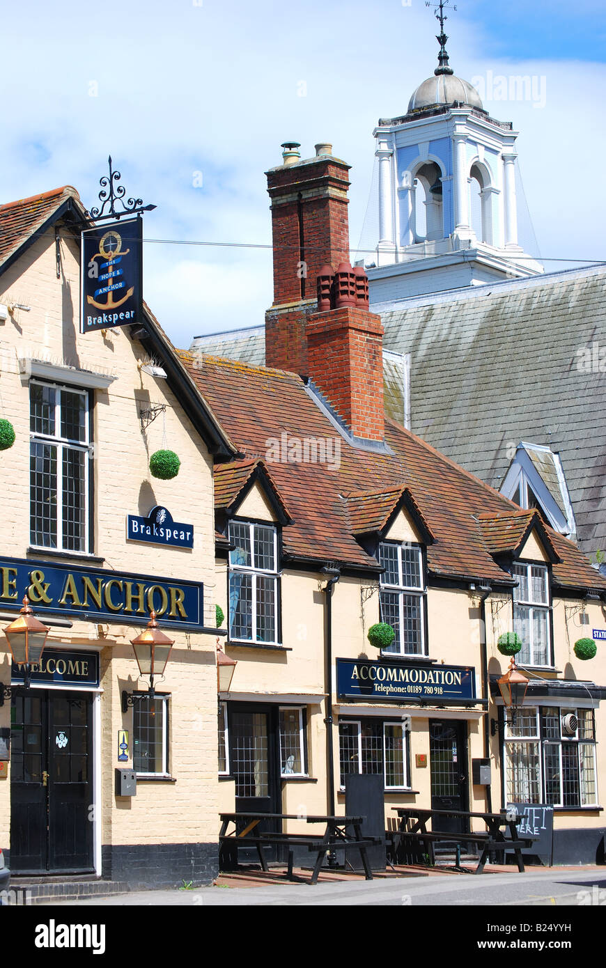Hope & Anchor Pub, Station Road, Wokingham, Berkshire, Inghilterra, Regno Unito Foto Stock