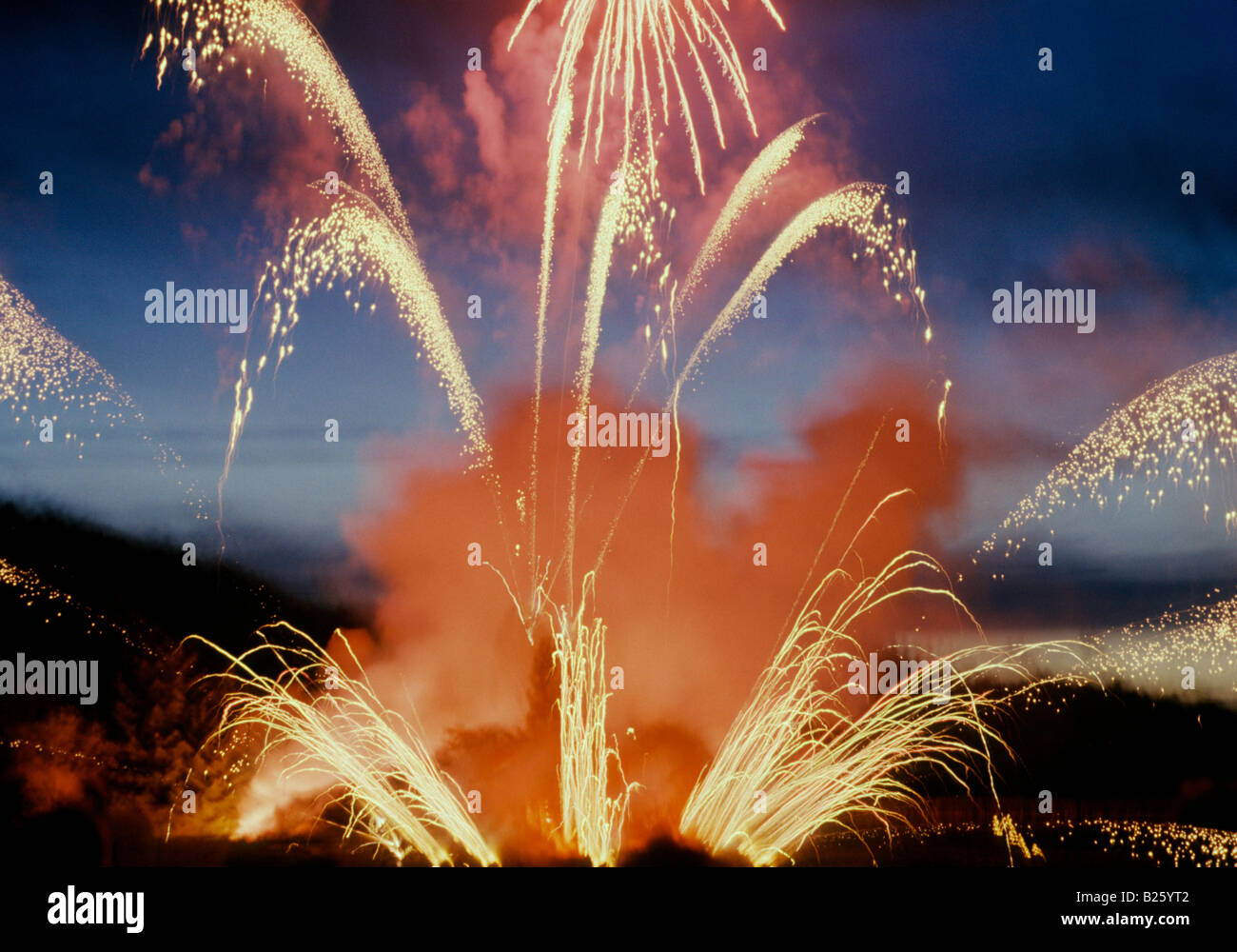 Fuochi d'artificio ai Giardini Butchart Victoria British Columbia Canada Foto Stock