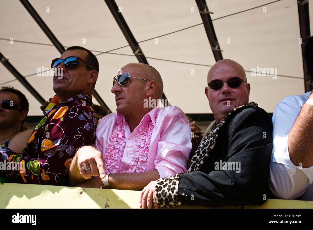 Persone celebrano un tedesco di musica di paese il partito Schlagermove ad Amburgo, Germania Foto Stock